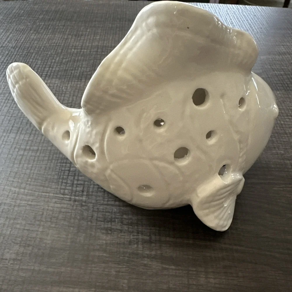 Fish White Matte Bisque Ceramic Sachet Holder Decor